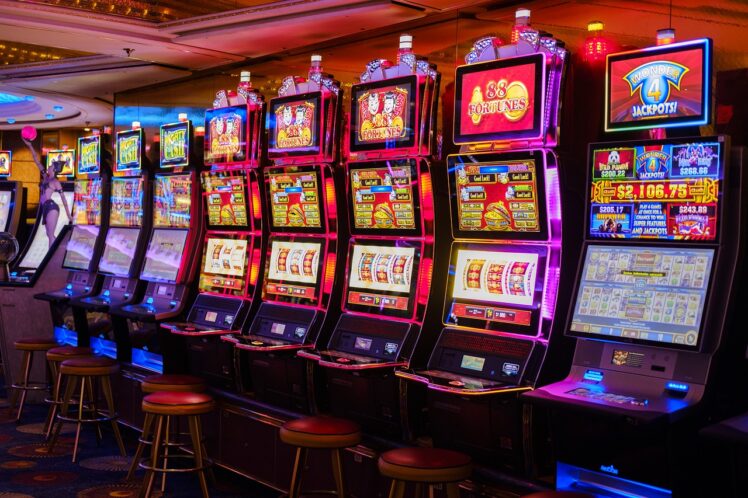 Slot Machine Volatility and Betting Strategy